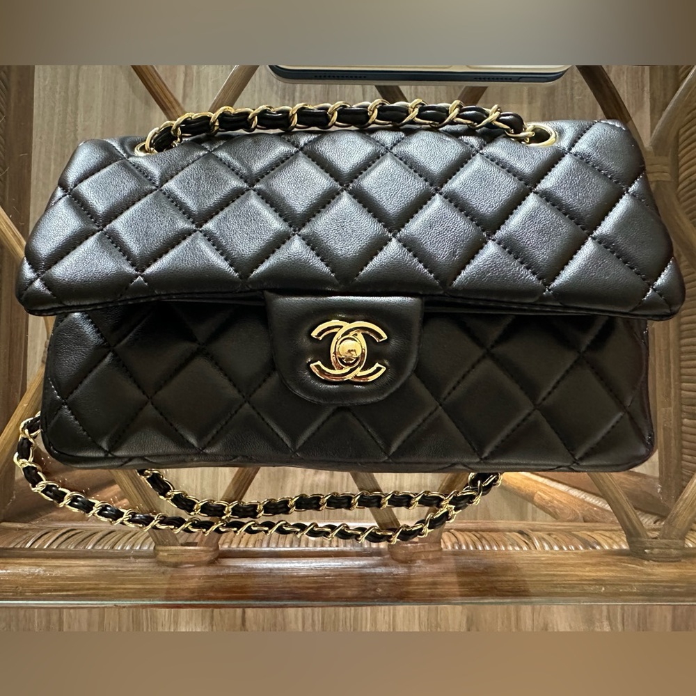 *** SOLD****Black Quilted Shoulder Bag with Gold Accent